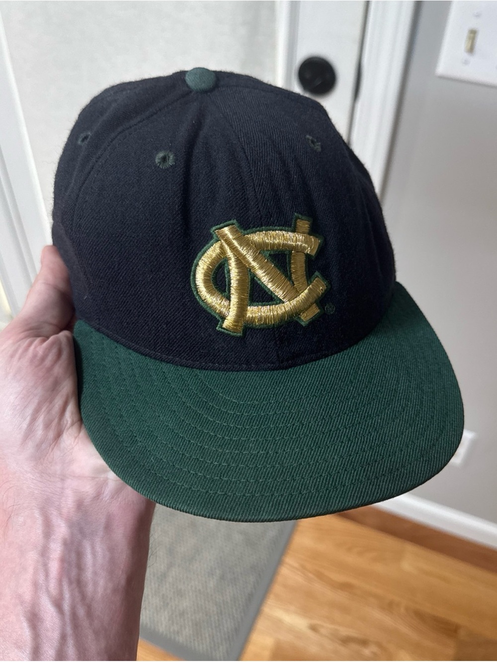 Vintage North Carolina Tarheels Hat New Era 7 3/8 Wool Rare Gold Green Navy Cap